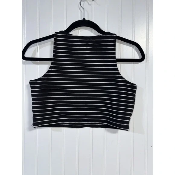 Shine Star Athletic Cropped Top Black & White Striped Womens Sz Large - Picture 2 of 6